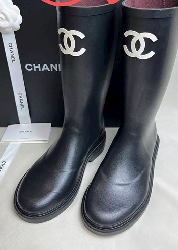 Siyah Chanel Çizme
