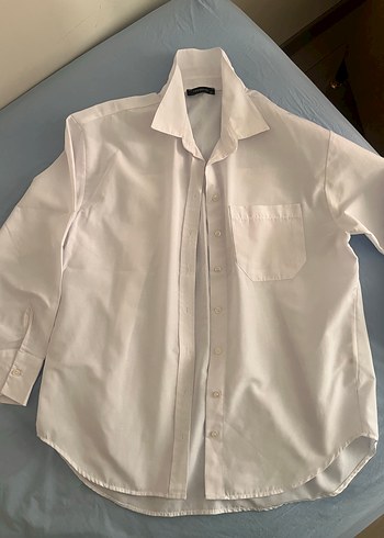 Oversize Düğmeli Beyaz Gömlek