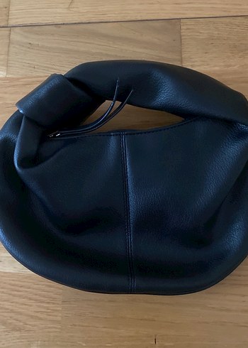 Siyah Deri Kadın Çantası - Görsel 2