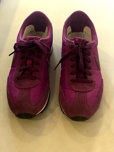 NIKE SPOR AYAKKABI ORJİNALDİR !!!