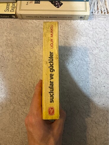 Beden Uğur Mumcu Suçlular ve Güçlüler