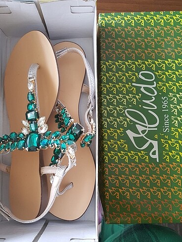 Yeni Sandalet 40 Numara