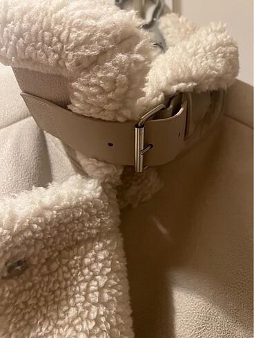m Beden BERSHKA MONT