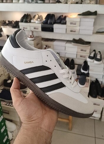 37 Beden SAMBA KLASIK AYAKKABI 