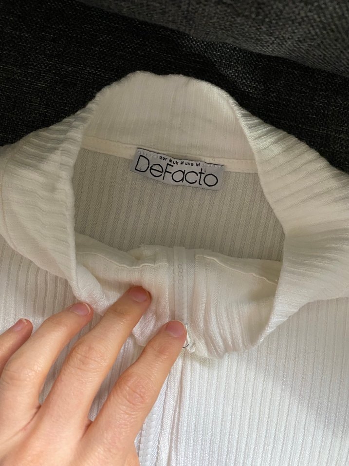 Kadın Beyaz Fermuarlı Uzun Kollu Triko - Görsel 4