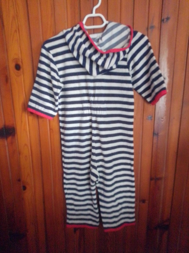 Çizgili Kapüşonlu Erkek Çocuk Bornozu - Görsel 3