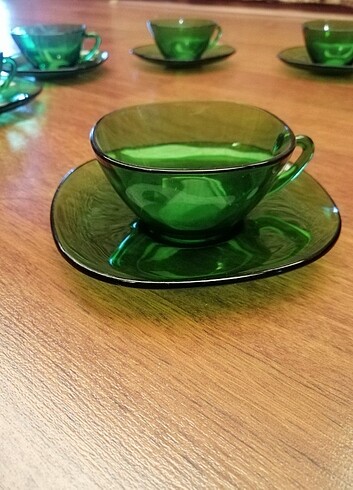  Beden yeşil Renk Fincan murano cam İngiliz markası 1 adet fiyatıdır
