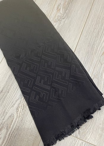 Fendi Fendi şal