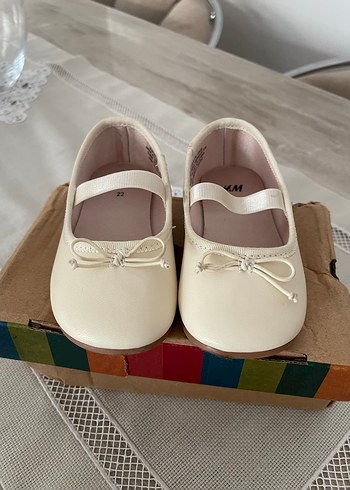 H&M Beyaz Kız Çocuk Babet Ayakkabı