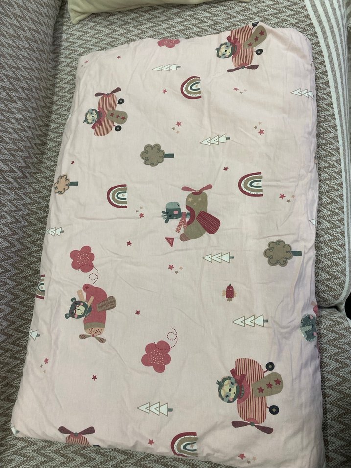 Pembe Baskılı Çocuk Uyku Seti - Görsel 2