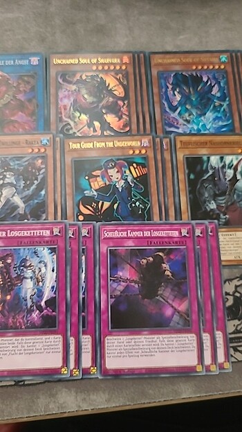 Beden Renk Yugioh Unchained Core almanca/ingilizce