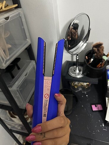 Dyson saç düzleştiricisi