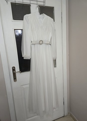 Beyaz Uzun Kollu Drapeli Uzun Elbise - Görsel 2