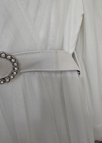 Beyaz Uzun Kollu Drapeli Uzun Elbise - Görsel 3