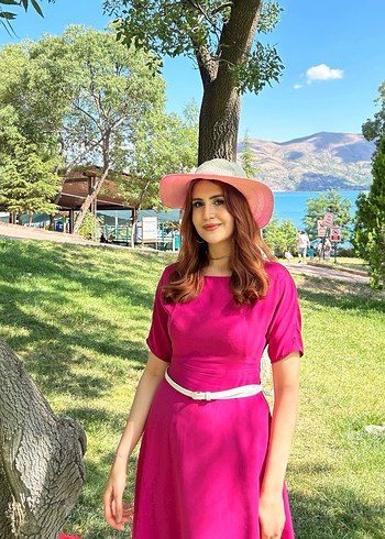 Pembe Elbise - Görsel 4