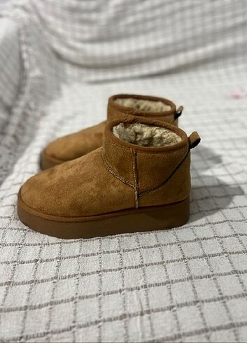 Ugg Kalın tabanlı ugg