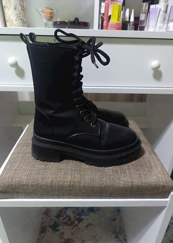 FGZY Shoes Siyah Yandan Fermuarlı ve Bağcıklı Kadın Bot - Görsel 2