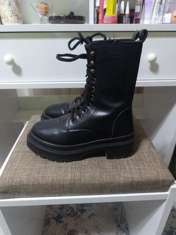 FGZY Shoes Siyah Yandan Fermuarlı ve Bağcıklı Kadın Bot - Görsel 4