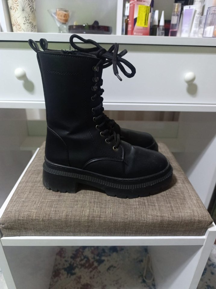 FGZY Shoes Siyah Yandan Fermuarlı ve Bağcıklı Kadın Bot - Görsel 2