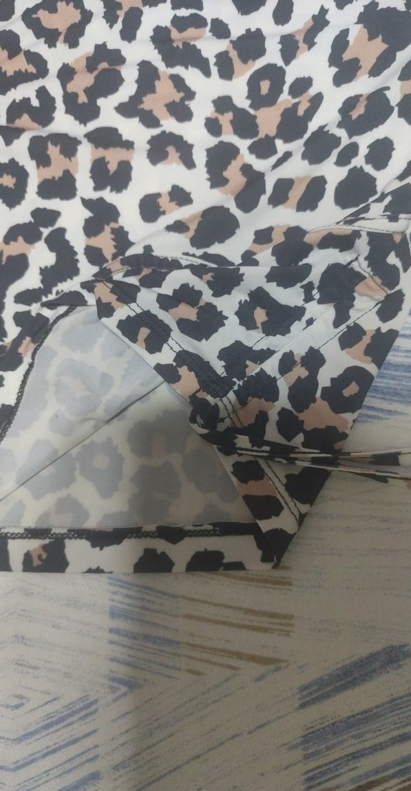 Kahverengi Leopar Desenli Kısa Kollu Bluz - Görsel 4