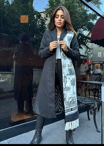 Christian Dior Siyah ve Desenli Kaban - Görsel 2