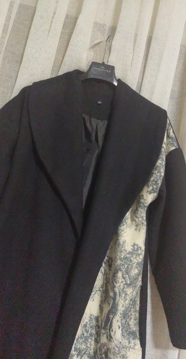 Christian Dior Siyah ve Desenli Kaban - Görsel 4