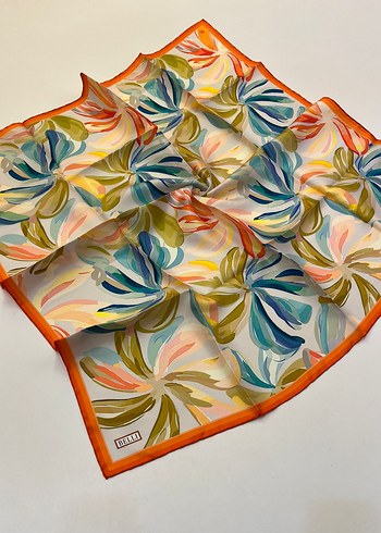 Kadın Pilili Çok Renkli İpek Fular - Görsel 7