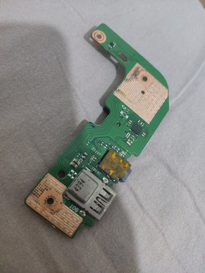 Yeşil ASUS Anakart Bağlantı Parçası - Görsel 4