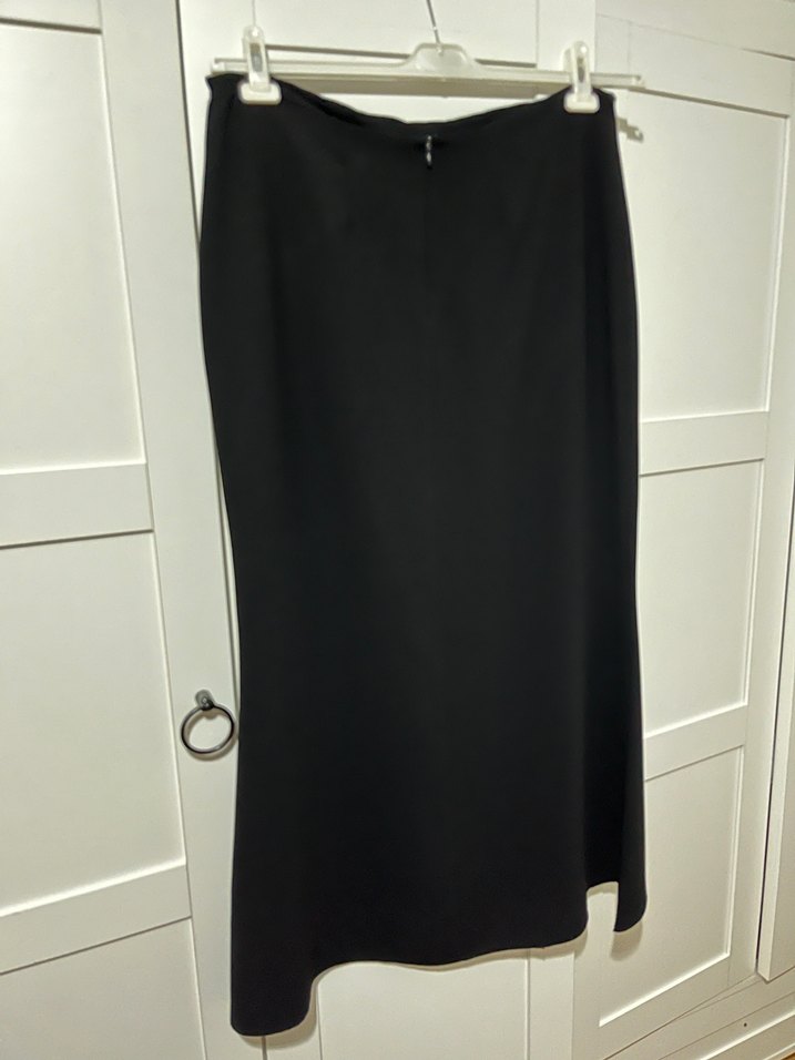 Siyah Uzun Kadın Etek - Görsel 2