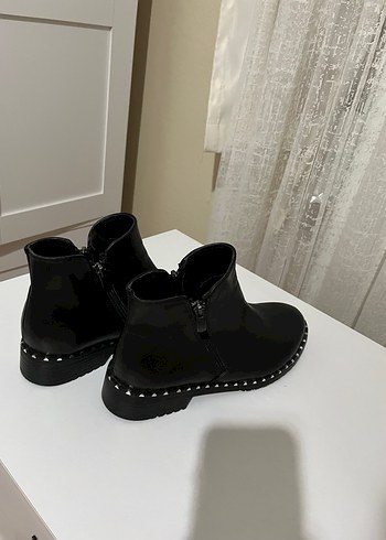 Siyah Deri Blok Topuklu Kadın Bot - Görsel 4