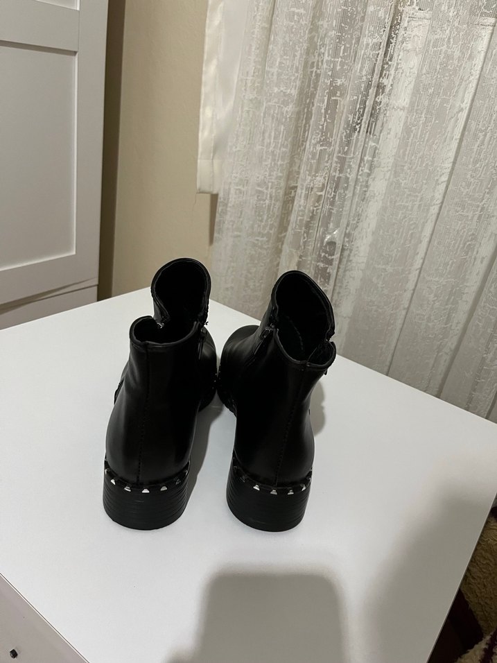 Siyah Deri Blok Topuklu Kadın Bot - Görsel 2