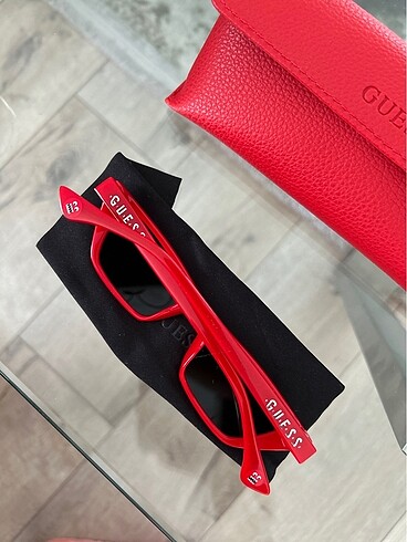 Guess Guess Orijinal Güneş Gözlüğü