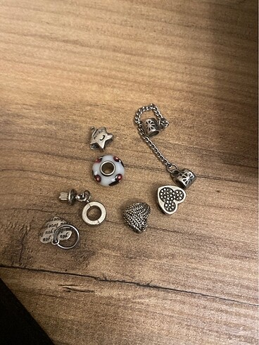  Beden Pandora Charm