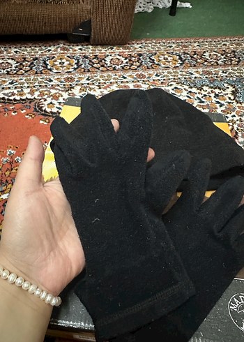 Siyah Kadın Polar Eldiven ve Şapka Seti - Görsel 4