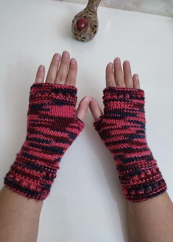 Renkli Kısa Parmaksız Kadın Eldiveni - Görsel 2