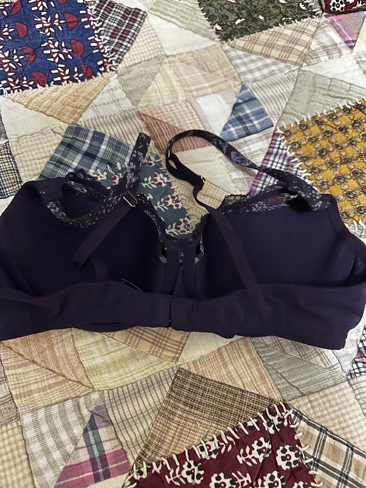 Siyah Desenli Gotik Dantelli Sütyen - Görsel 3