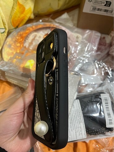 Beden Renk İPhone 13-15 İncili kılıf