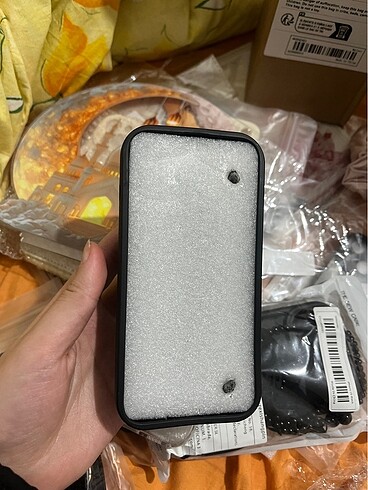 Beden İPhone 13-15 İncili kılıf