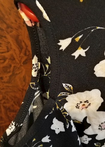 Kısa Kollu Siyah Çiçekli Bohem Bluz - Görsel 4