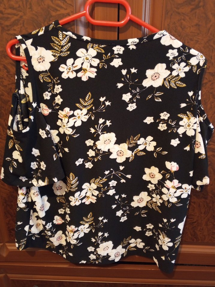 Kısa Kollu Siyah Çiçekli Bohem Bluz - Görsel 2