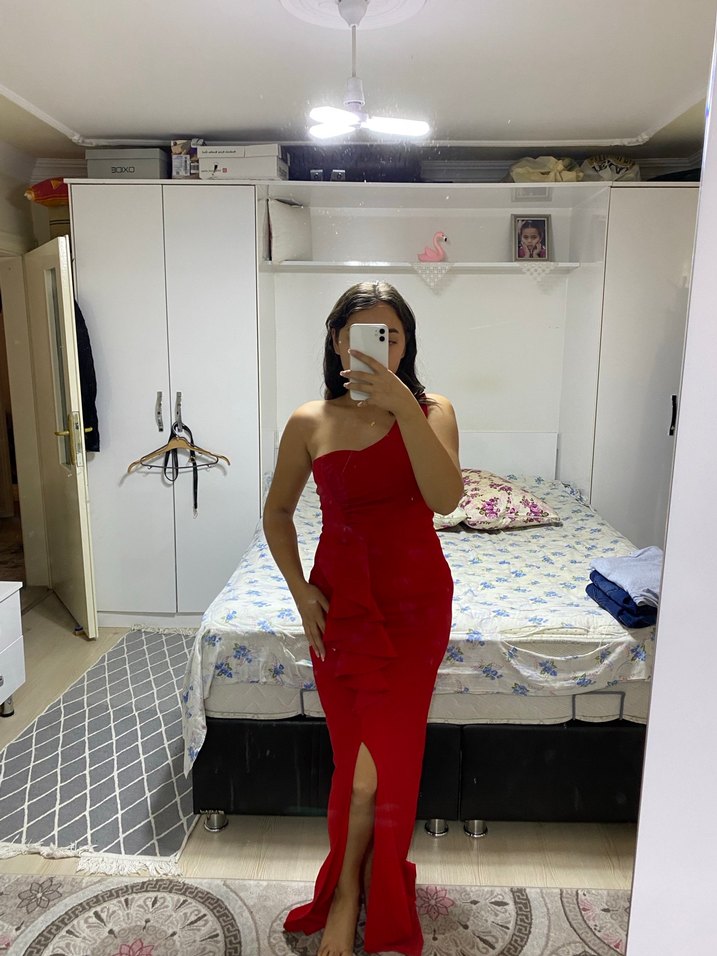 Parlak Kırmızı Drapeli Abiye Elbise - Görsel 3