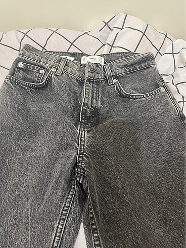 Mango Mom Jean