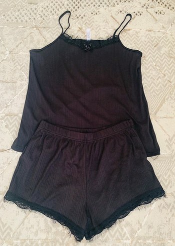 s Beden Siyah Mini Askılı Rahat Pijama Takımı