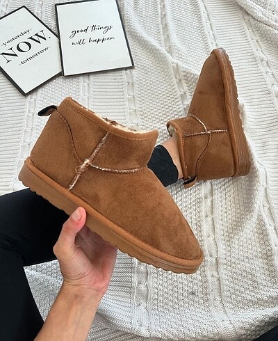 Ugg bot