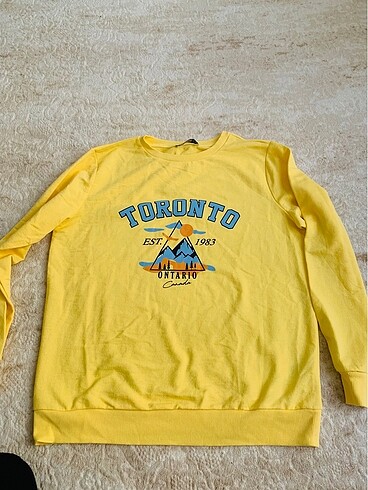 Sweatshirt
