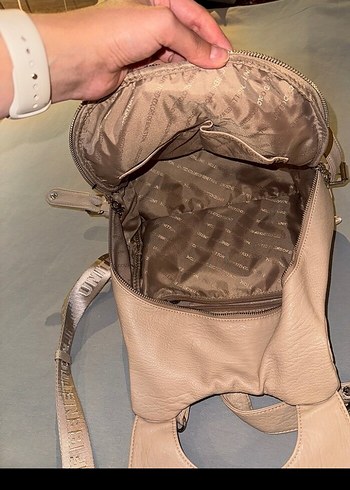 Bej Deri Kadın Sırt Çantası - Görsel 4