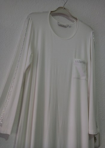 Beyaz Pamuklu Uzun Kollu Midi Tunik - Görsel 4