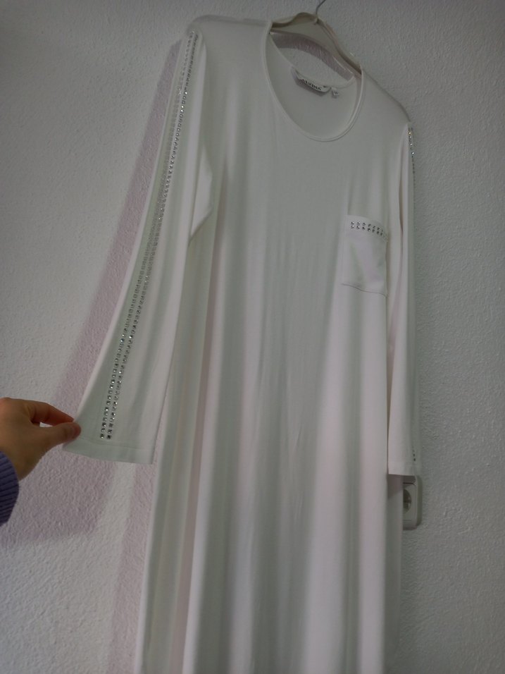 Beyaz Pamuklu Uzun Kollu Midi Tunik - Görsel 3