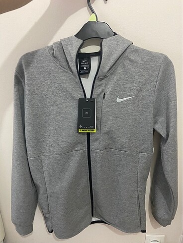 Nike Fermuarlı Kapüşonlu Üst