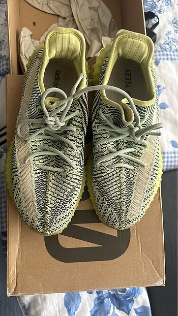Yeezy Boost 350 Yeezreel